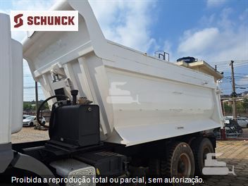 Caminhão Mercedes-Benz Axor 2831 6x4 2p (diesel)
