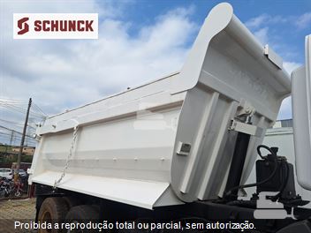 Caminhão Mercedes-Benz Axor 2831 6x4 2p (diesel)