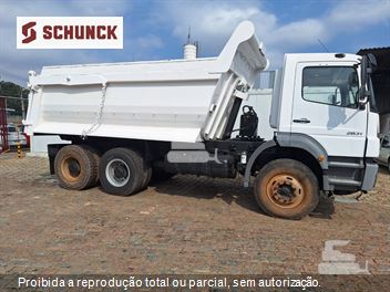 Caminhão Mercedes-Benz Axor 2831 6x4 2p (diesel)
