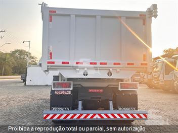 Caminhão Iveco TECTOR 27-320 6x4 2p (Diesel)(E6)