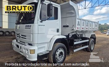Caminhão Mercedes-Benz 1215 C 2p (diesel)
