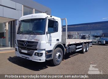 Caminhão Mercedes-Benz Atego 2426 6x2 2p (Diesel) (E5)