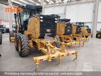 Motoniveladora Caterpillar 120