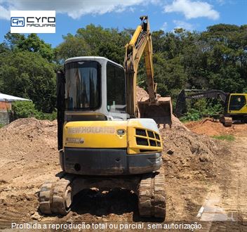 Mini-Escavadeira New Holland E50B