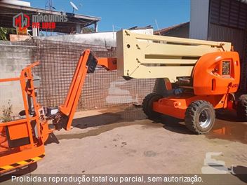 Plataforma Aérea (Elevatória) JLG 450 AJ