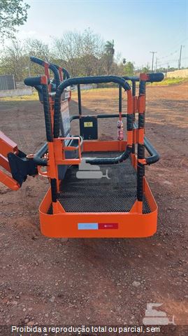 Plataforma Aérea (Elevatória) JLG 600 AJ