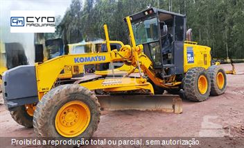 Motoniveladora Komatsu GD555-3