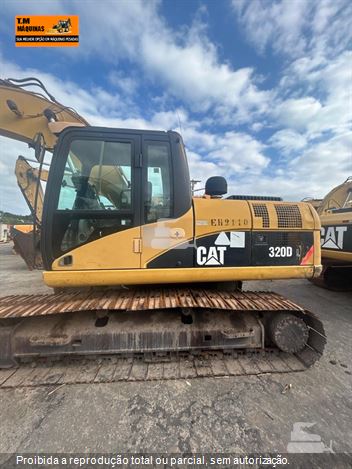 Escavadeira Caterpillar 320DL