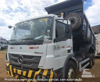 Caminhão Mercedes-Benz Atego 2426 6x2 2p (Diesel) (E5)