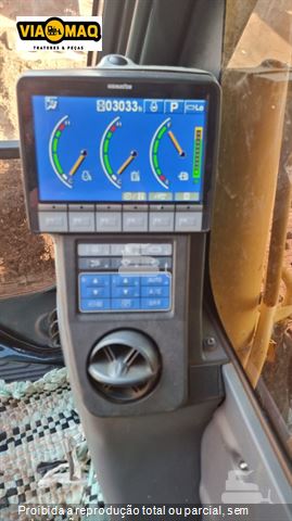 Escavadeira Komatsu PC160