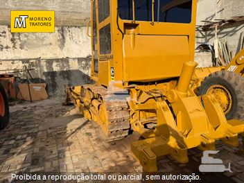 Trator de Esteira Caterpillar D4E