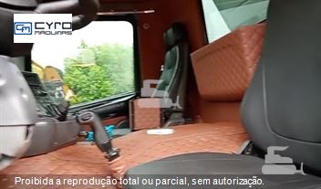 Caminhão Scania P-124 CB 420 6x4 NZ 2p (diesel)