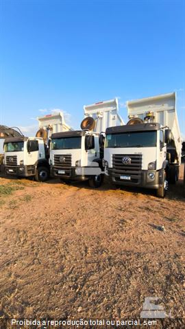Caminhão Volkswagen 32-360 Constellation 6x4 2p (diesel)(E5)