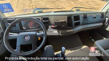 Caminhão Volkswagen 32-360 Constellation 6x4 2p (diesel)(E5)