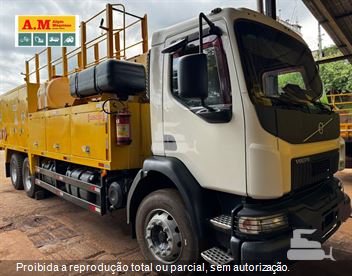 Caminhão Volvo VM 270 6x4 2p (Diesel) (E5)