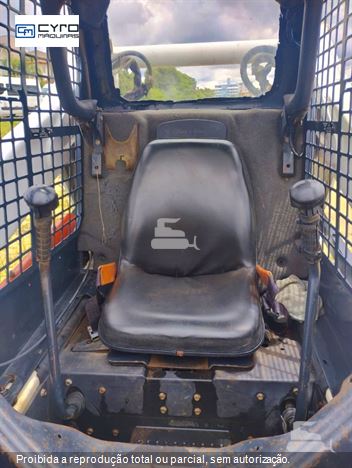 Mini-Carregadeira Bobcat S650