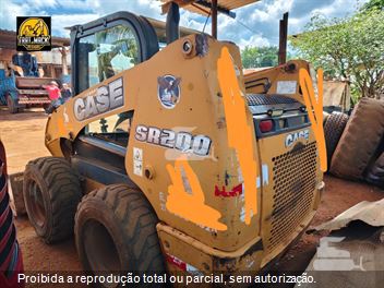 Mini-Carregadeira Case SR200