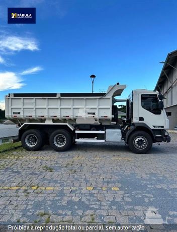 Caminhão Volvo VMX 290 6x4 2p (diesel)