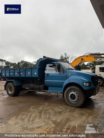 Caminhão Ford F-14000 2p (diesel)