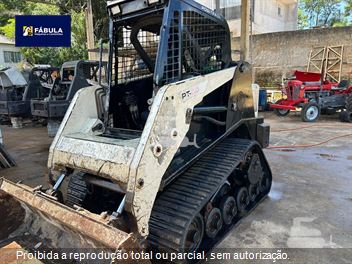 Mini-Carregadeira Terex PT50