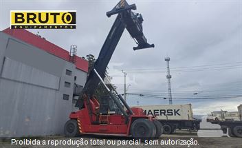Reach Stacker Kalmar DRD420