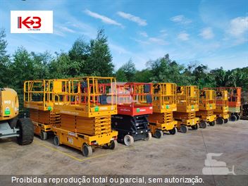 Plataforma Aérea (Elevatória) Haulotte Compact 12