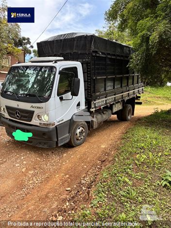 Caminhão Mercedes-Benz Accelo 1016 2p (Diesel) (E5)