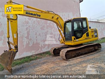 Escavadeira Komatsu PC130