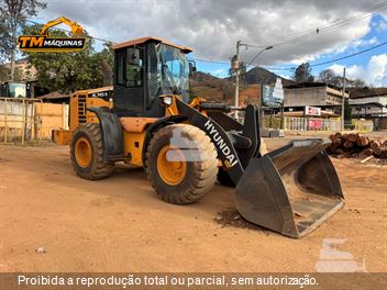 Pá Carregadeira Hyundai HL745-9SB