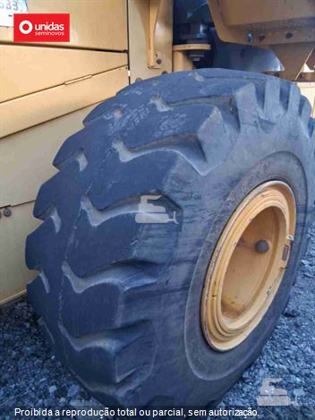 Pá Carregadeira John Deere 724K