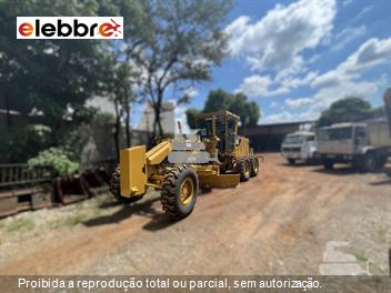 Motoniveladora Caterpillar 120K