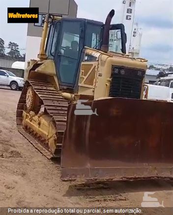 Trator de Esteira Caterpillar D6N XL