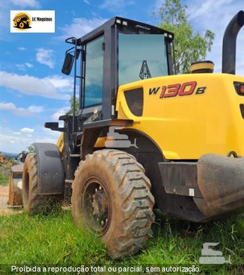 Pá Carregadeira New Holland W130 B
