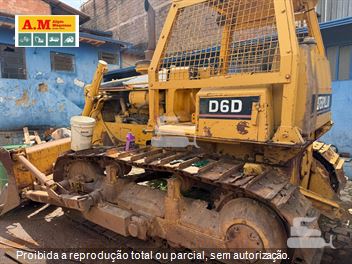Trator de Esteira Caterpillar D6D
