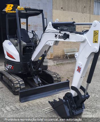 Mini-Escavadeira Bobcat E27z