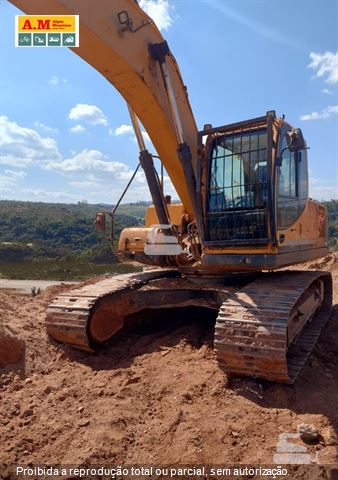 Escavadeira Hyundai R220LC-9S