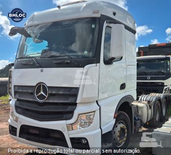 Caminhão Mercedes-Benz Actros 2651 S 6x4 2p (Diesel)(E5)