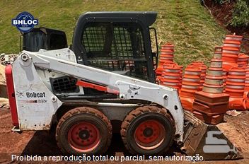 Mini-Carregadeira Bobcat S450