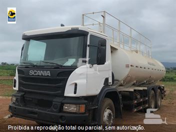 Caminhão Scania P-310 B 6x4 2p (diesel)