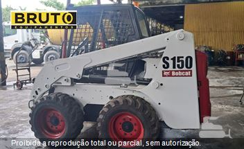 Mini-Carregadeira Bobcat S150