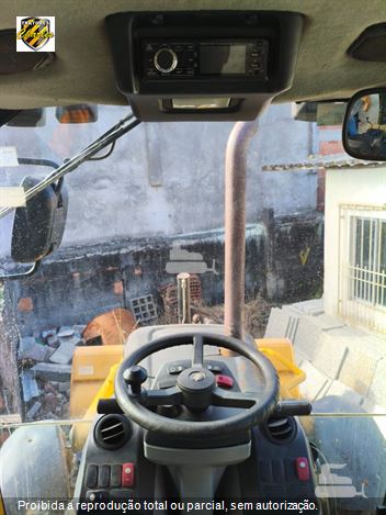 Rolo Compactador Bomag BW 212 D-40