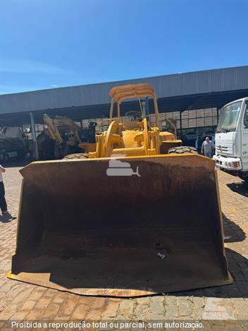 Pá Carregadeira Caterpillar 966R