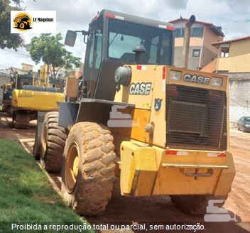Pá Carregadeira Case W20E