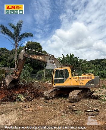 Escavadeira Volvo EC240BLC