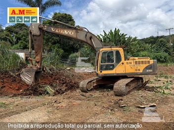 Escavadeira Volvo EC240BLC