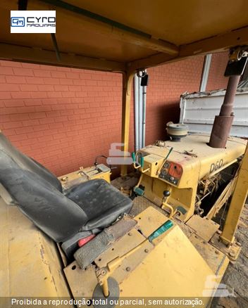 Trator de Esteira Caterpillar D6D
