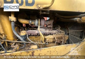 Trator de Esteira Caterpillar D6D