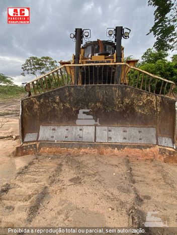Trator de Esteira Caterpillar D8T