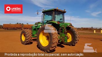 Trator Agrícola John Deere 7210J