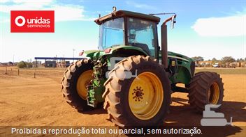 Trator Agrícola John Deere 7210J